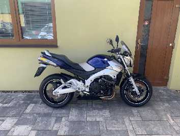 Suzuki GSR 600