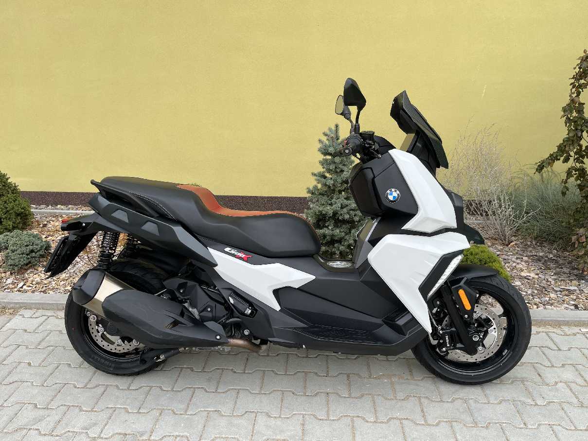 BMW C400X