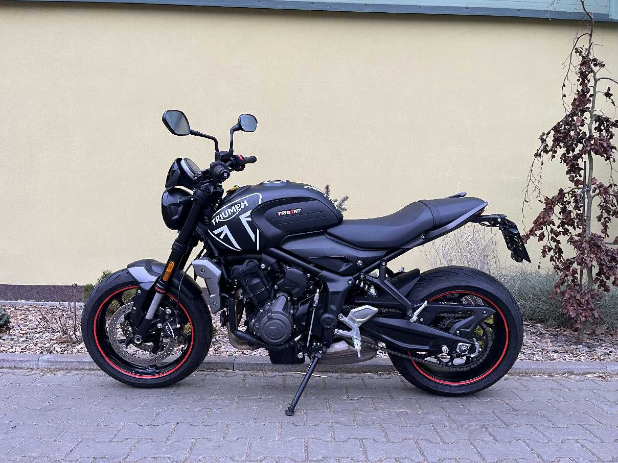 Triumph Trident 660