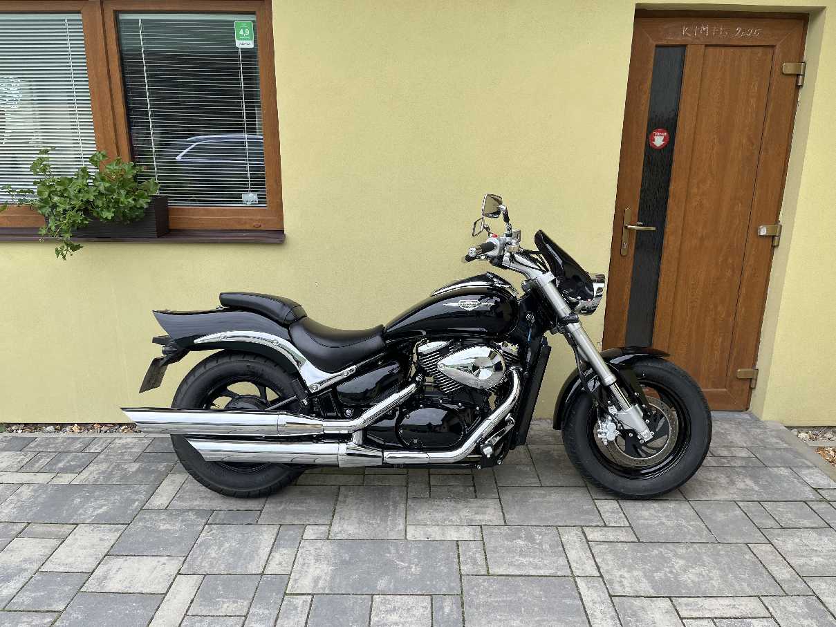 Suzuki M 800 Intruder