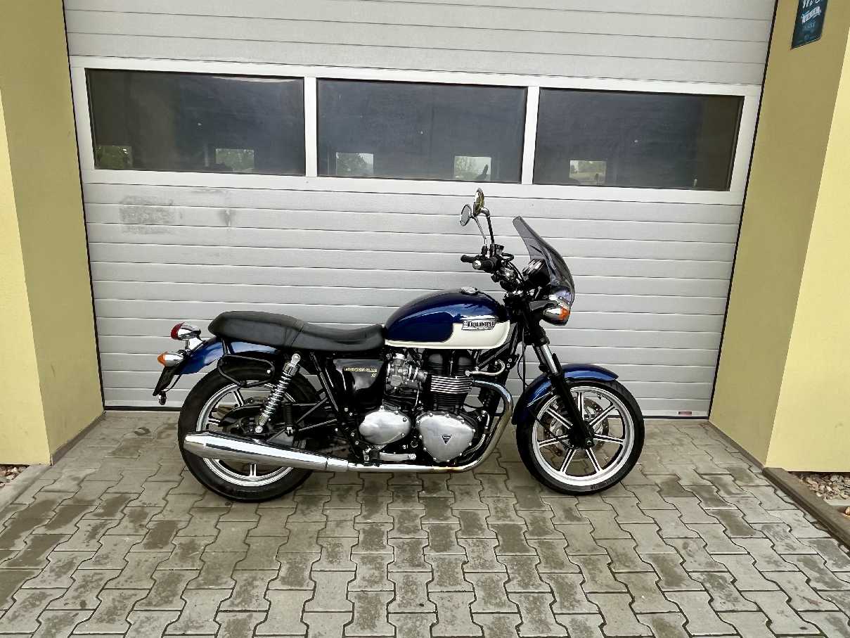 Triumph Bonnevile SE