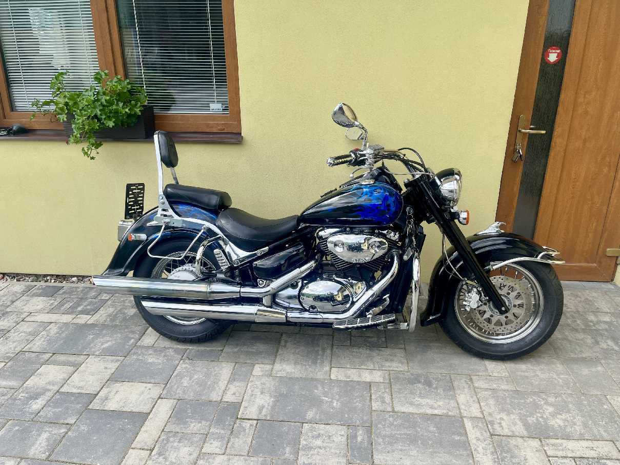 Suzuki VL 800 Volusia
